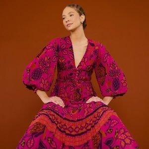 BNWT Farm Rio maxi dress.  Size medium. Super flattering maxi dress.